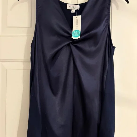 Gilli Jamye Maternity Blouse - Picture 2 of 3